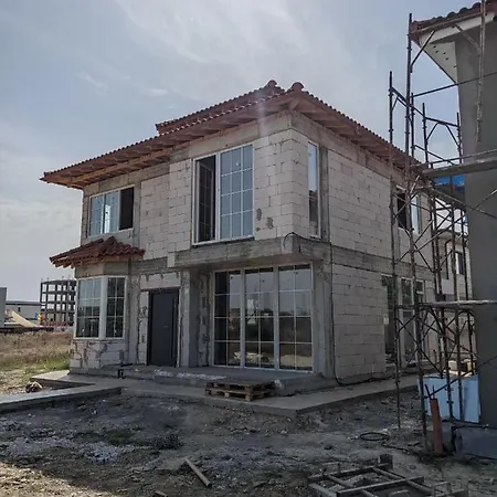 Casuta Cu Hamac Mamaia וילה